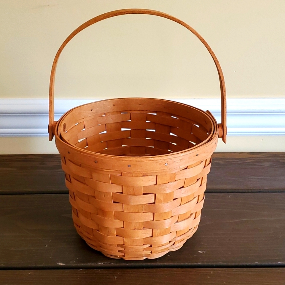 SALE Longaberger Medium Fruit Basket & Protector Vintage 1993
